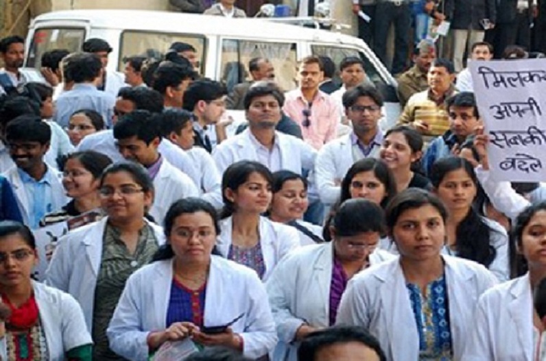 प्रदेशभर में डॉक्टर्स की हड़ताल से बिगड़ सकती है स्वास्थ्य व्यवस्था, राजधानी में इस दिन हल्ला बोल की तैयारी