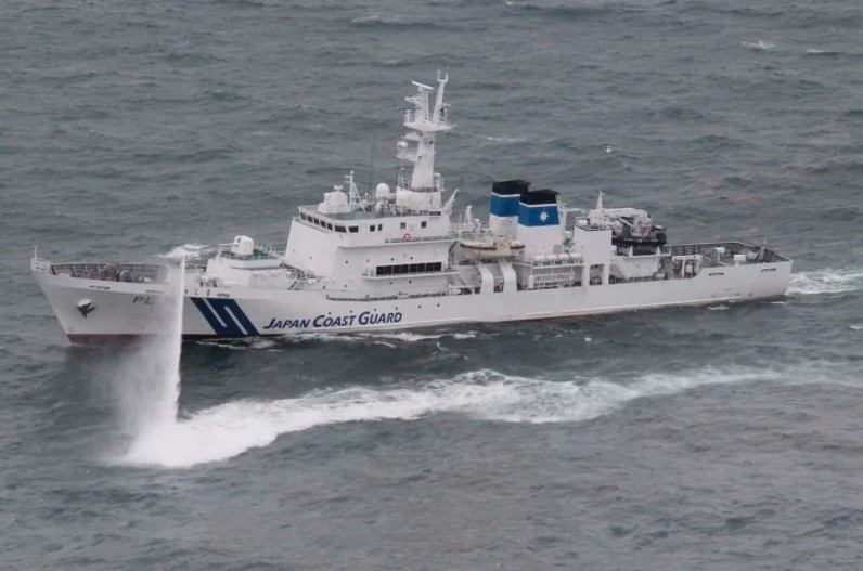 समुद्र में डूबा मालवाहक जहाज Jin Tian, अभी तक 14 लोगों के बचाव के सा​थ 8 की मौत, रेस्क्यू ऑपरशन जारी
