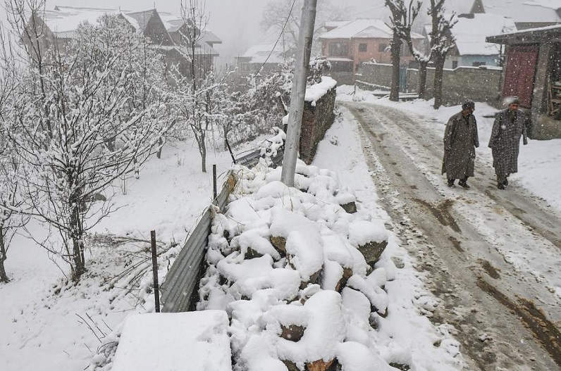 India news today in hindi 20 january :  उत्तराखंड में भारी बर्फबारी का अलर्ट, बेवजह घर से ना निकले