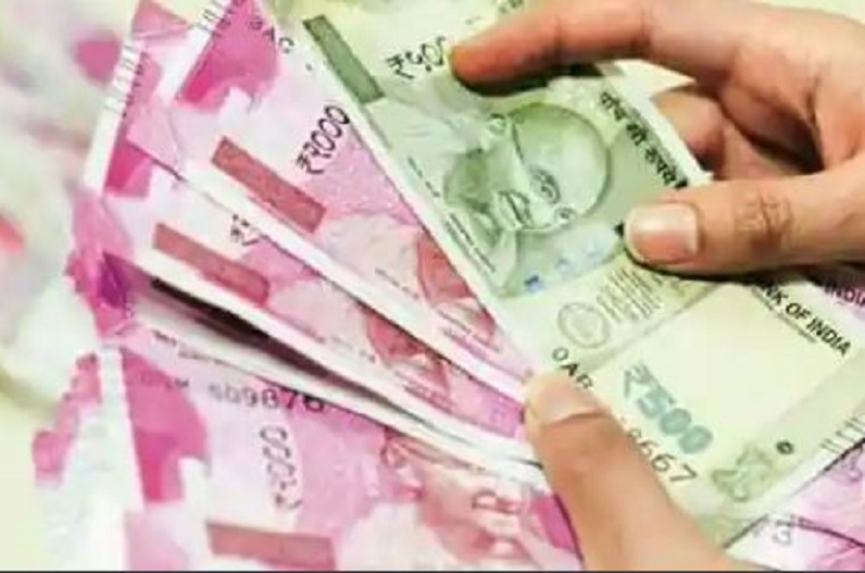 इन बैंकों की स्पेशल स्कीम लोगों को बना रही मालामाल, आप भी उठा सकते हैं जबरदस्त फायदा, जानें पूरी डिटेल…