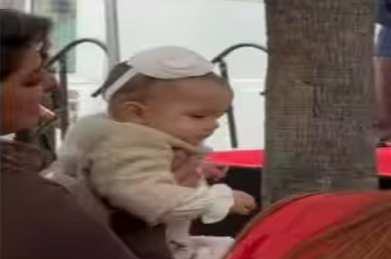 प्रियंका चोपड़ा ने धोखे से शेयर कर दी ऐसा वीडियो, दिख गया बेटी मालती का चेहरा