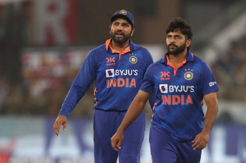 IND vs NZ : रायपुर में न्यूजीलैंड से मुकाबले से पहले टीम इंडिया को लगा बड़ा झटका, ICC ने भारत पर लगाया 60 प्रतिशत मैच फीस का जुर्माना, जानें क्या है वजह?
