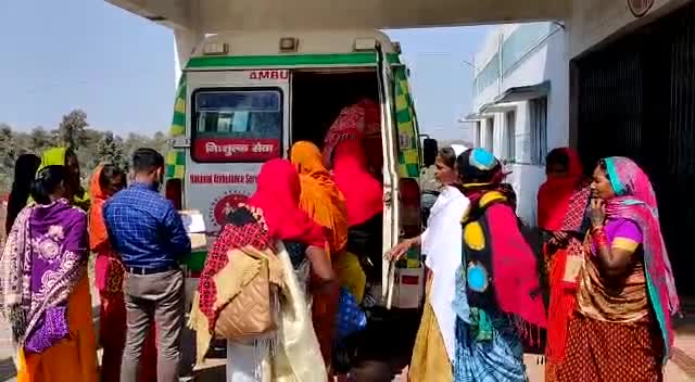 Balrampur News: भयानक बीमारी की चपेट में आई 15 मितानिन, प्रशिक्षण केंद्र में मचा हड़कंप