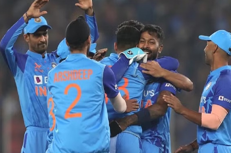 न्यूजीलैंड 66 रन पर ऑलआउट, भारत ने टी 20 सीरीज पर 2-1 से किया कब्जा