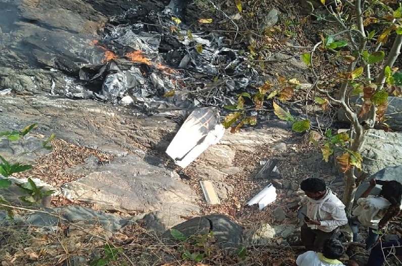 बालाघाट प्लेन क्रैश : दो ट्रेनी पायलट की मौत की पुष्टि, दोपहर 3.45 बजे टूटा था ATC से सम्पर्क