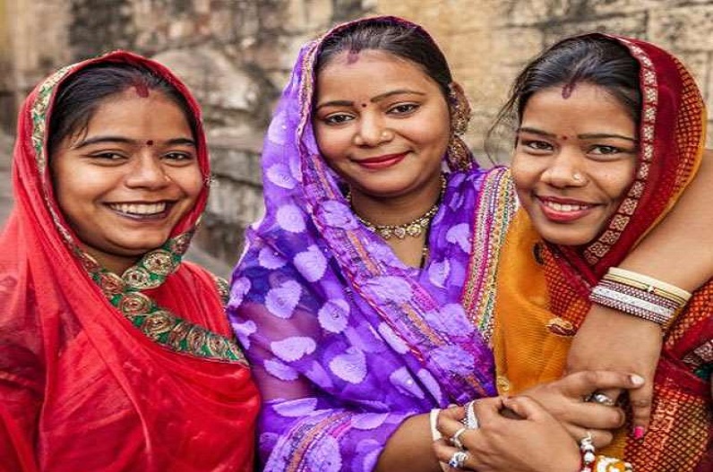 शादीशुदा महिलाओं को बड़ी सौगात, सरकार ने किया 6 हजार रुपए देने का ऐलान