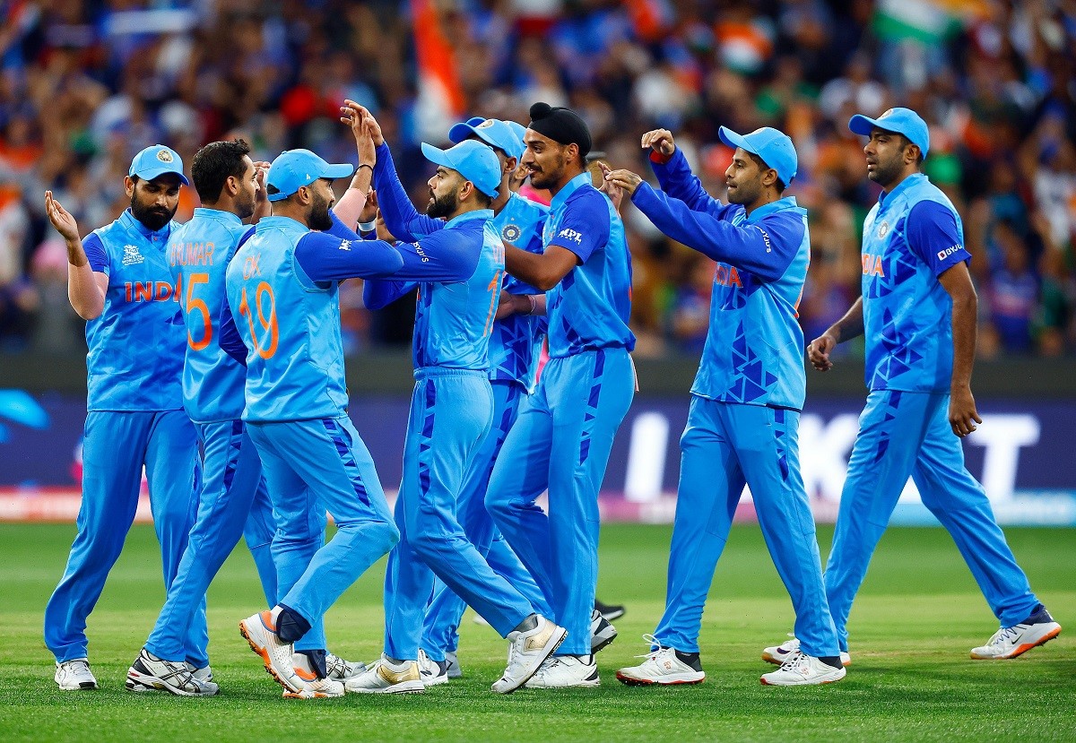 संन्यास से पहले खत्म हुआ टीम इंडिया के दो दिग्गजों का करियर! BCCI ने विश्वकप से पहले दे दिया बड़ा झटका