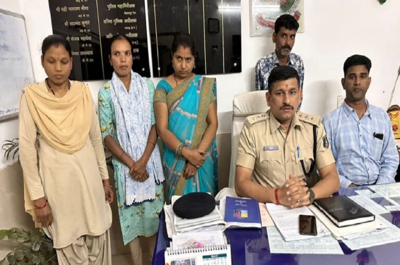 Raigarh News: भाजपा की महिला पार्षद पति समेत गिरफ्तार, मारपीट का ST/SC एक्ट के तहत हुए अरेस्ट
