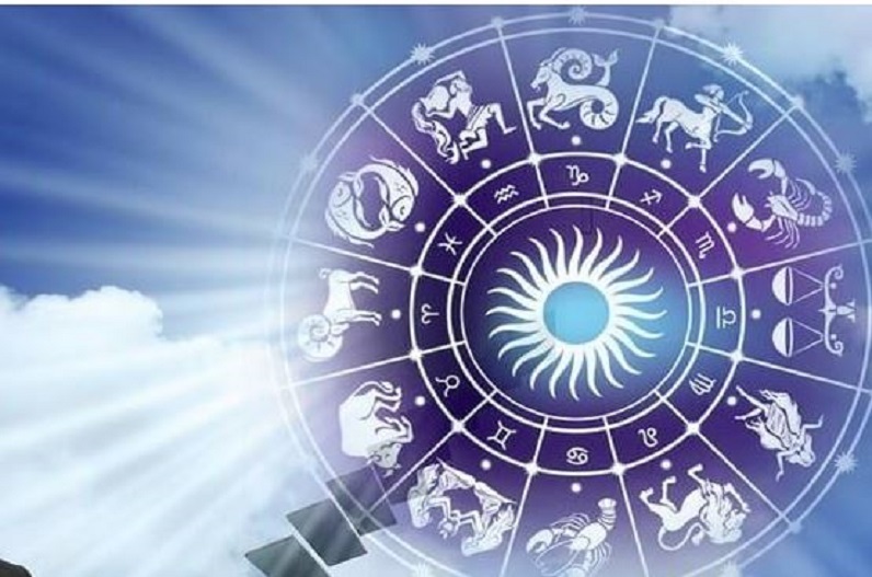 Monthly Horoscope March 2024 : मार्च में इन राशियों का चमकेगा भाग्य, जातकों के बनेंगे बिगड़े काम, चारों ओर से प्राप्त होगा धन..