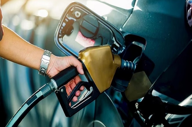 Petrol Diesel Price Today : पेट्रोल डीजल के नए दाम जारी, जानें देशभर में आज क्या है तेल का रेट…