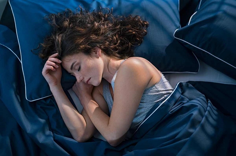 नींद लाने के ये 4 घरेलू उपाय, तनाव दूर करने से लेकर अच्छी नींद लेने तक में होगा मददगार