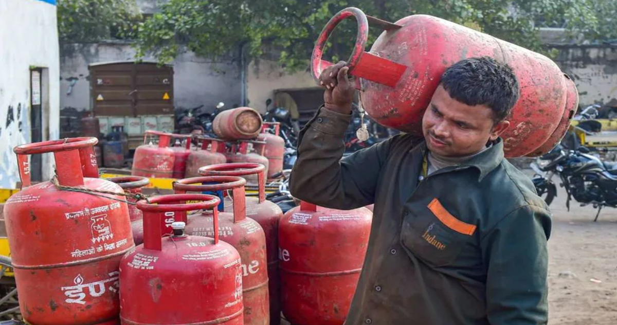 LPG Gas Subsidy: 1 अप्रैल से फिर शुरू हुई घरेलू गैस सिलेंडर पर सब्सिडी, हर सिलेंडर पर उपभोक्ताओं के बचेंगे इतने रुपए