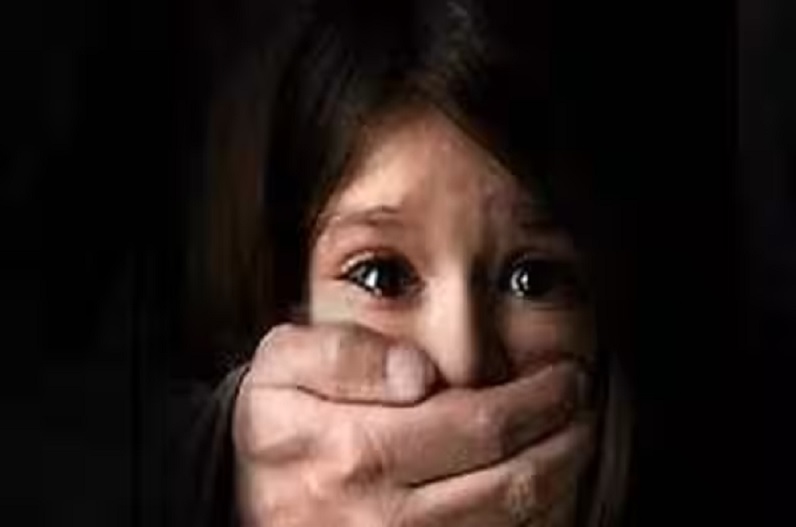 Sapna Chaudhary Ka Rape Ke Xxx - bhai ne kiya bahan ka rape