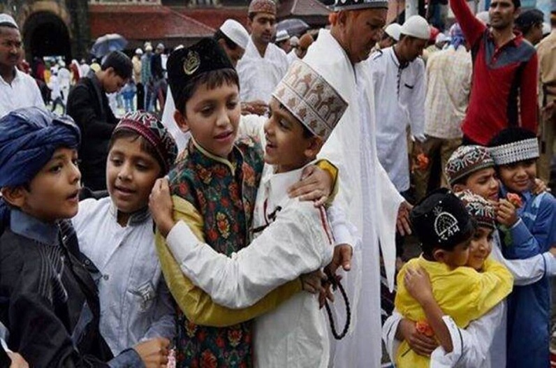 इस दिन दिखेगा का चांद! जानें भारत में किस दिन मनाई जाएगी ईद