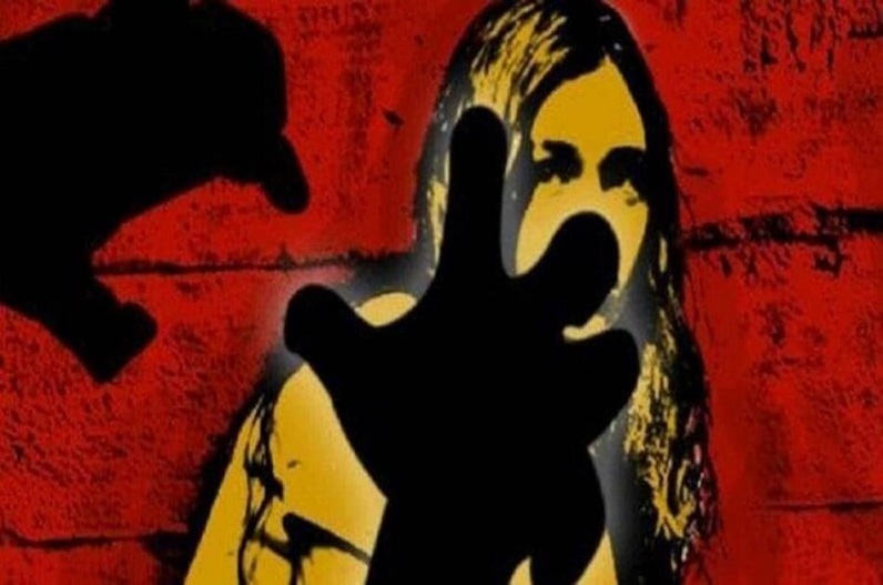 CHHATARPUR NEWS : छतरपुर में हुआ निर्भया कांड, युवती को अगवा कर चलती गाड़ी में किया दुष्कर्म, पुलिस जवान समेत 9 लोगों के खिलाफ FIR दर्ज