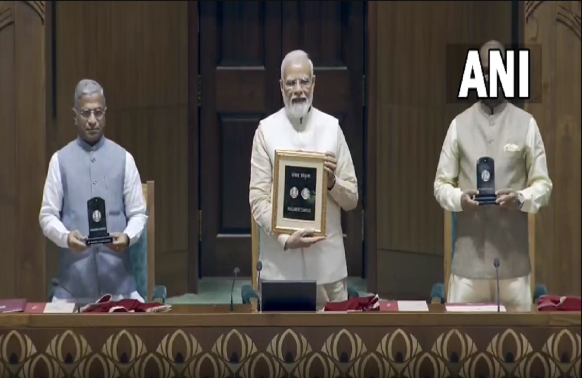 India News Today 28 May Live Update: प्रधानमंत्री नरेंद्र मोदी ने नई संसद भवन के उद्घाटन पर जारी किया 75 रुपए का सिक्का और एक डाक टिकट