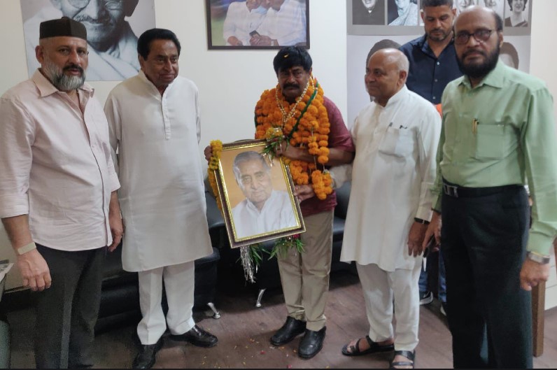 टिकट मिली तो बुधनी से लड़ूंगा चुनाव, कांग्रेस ज्वाइन करने के बाद दीपक जोशी का बड़ा बयान