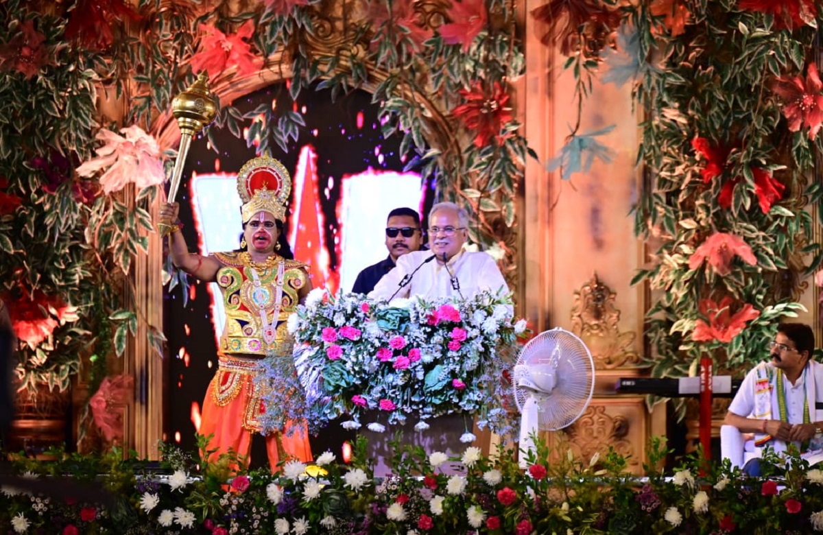 सीएम भूपेश ने किया राष्ट्रीय रामायण महोत्सव का भव्य शुभारंभ, बोले- हमारे राम कौशल्या के राम, वनवासियों के राम
