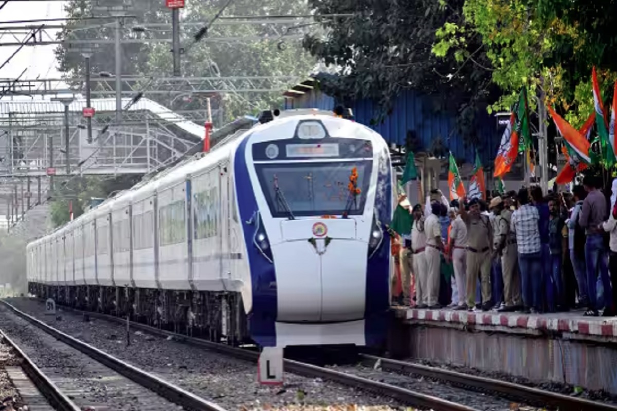 नागपुर-बिलासपुर के बीच चलने वाले Vande Bharat Express का किराया नहीं होगा कम? रेलवे ने कहा- विचार किया जाएगा