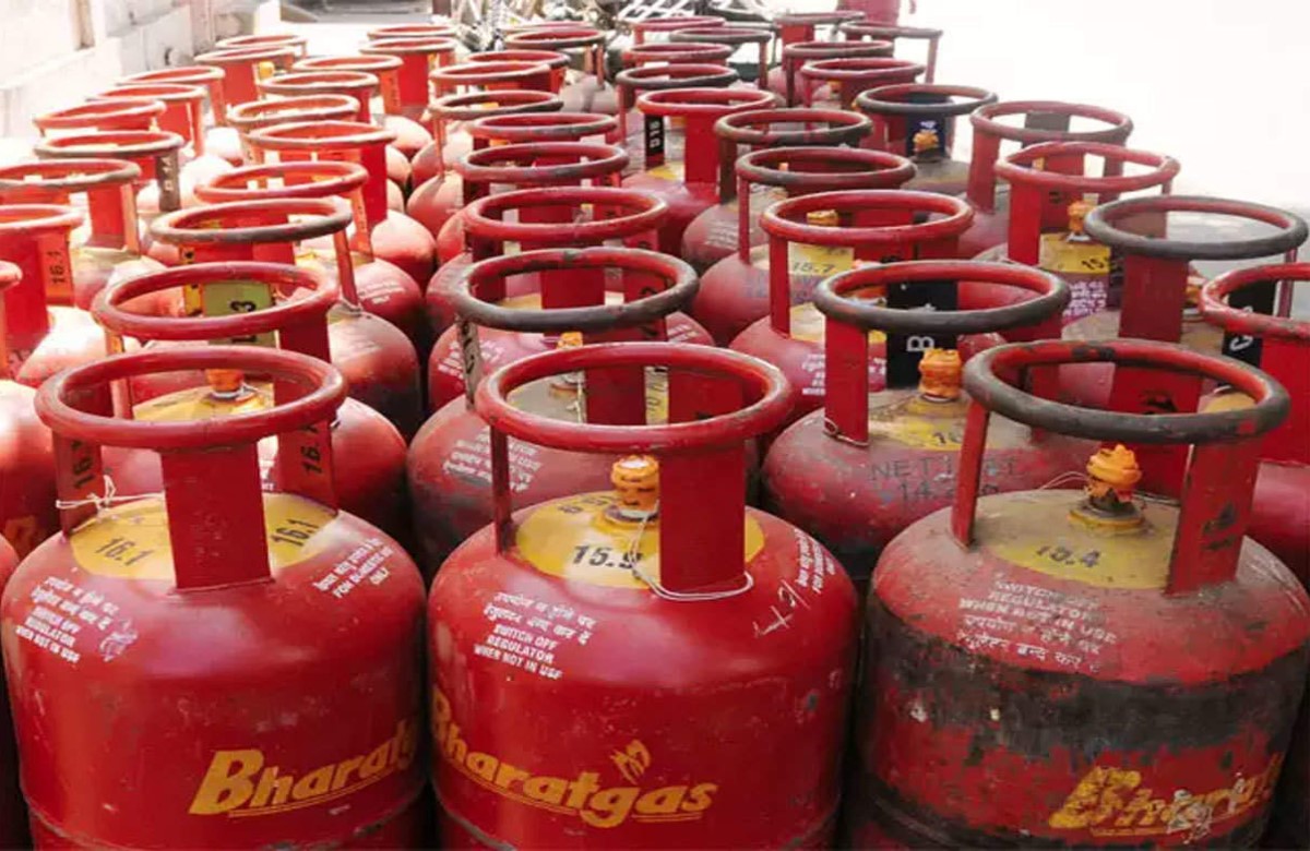 Free LPG Cylinder in Holi : होली पर मिलेगा फ्री गैस सिलेंडर, सरकार ने किया ऐलान, जानें कौन उठा सकता है लाभ