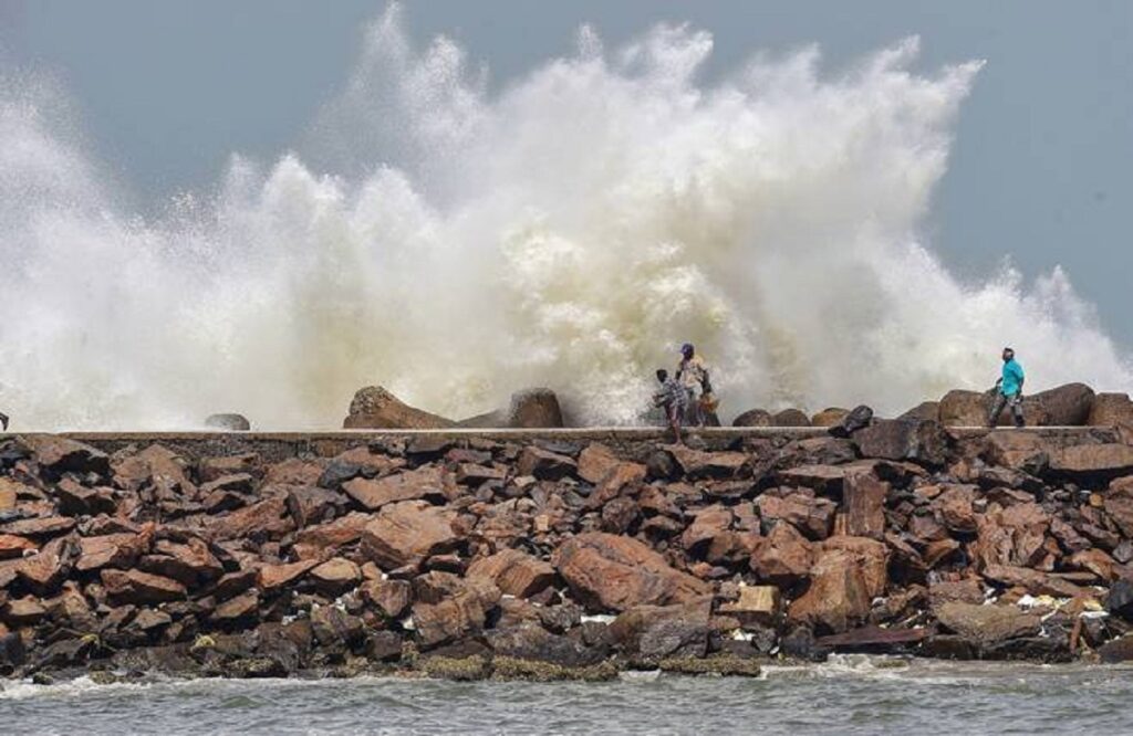 Effect of cyclone Biparjoy visible in Madhya Pradesh's Sheopur