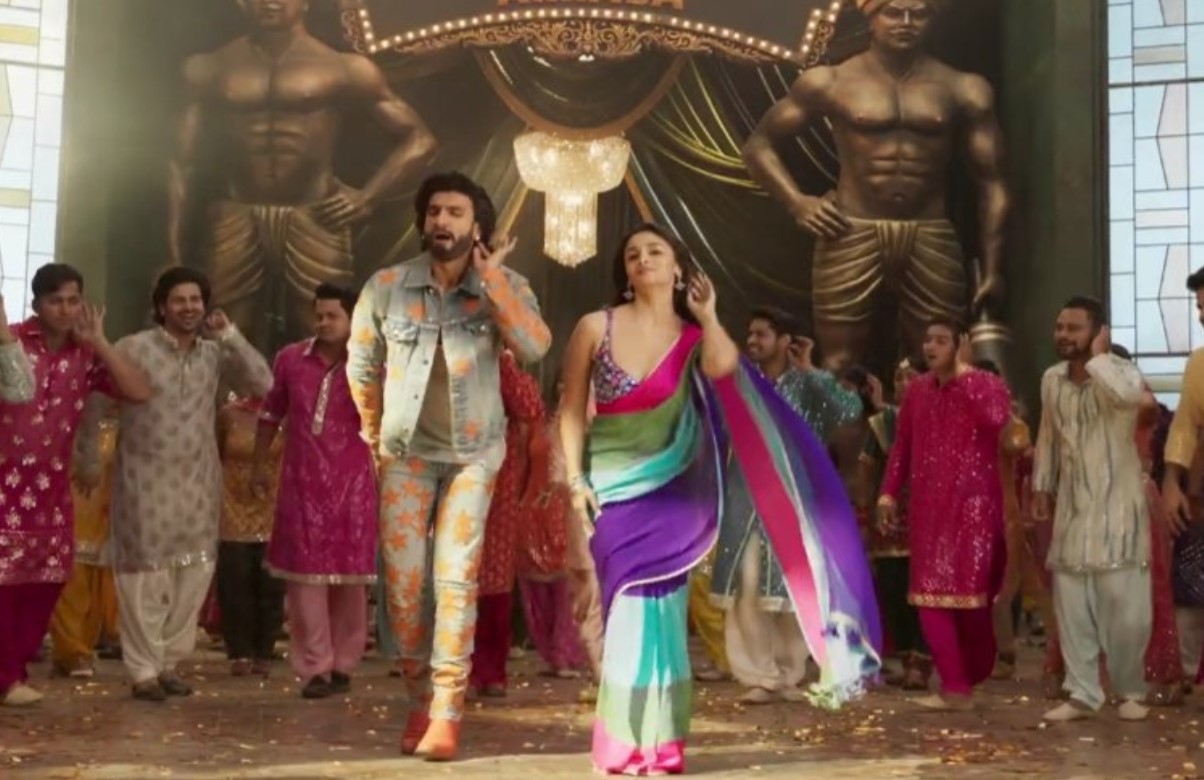 What Jhumka Song Release: ‘Rocky Aur Rani Ki Prem Kahaani’ का What Jhumka गाना हुआ जारी, दिखा आलिया और रणवीर का रोमांस