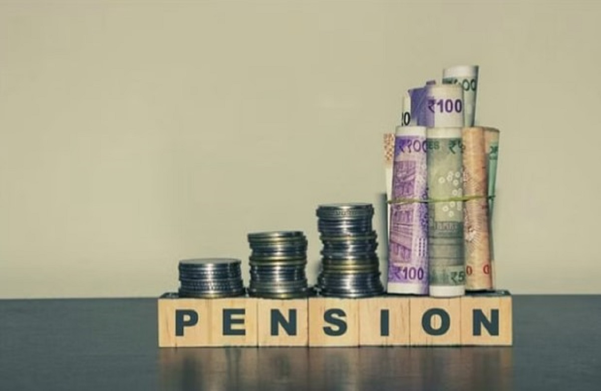 Old Pension Scheme Update : राज्य में फिर से लागू होगी पुरानी पेंशन योजना!… उपमुख्यमंत्री के बयान के बाद खिले कर्मचारियों के चेहरे