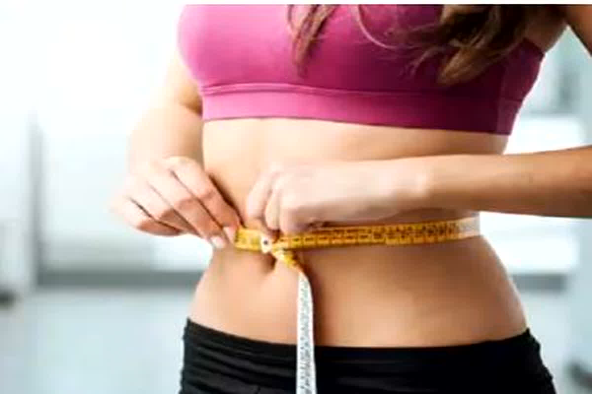 Weight Loss Tips: डाइटिंग के लिए आज ही खाना शुरू करें ये लो कैलोरी वाले स्नैक्स, जल्दी घटेगा वजन