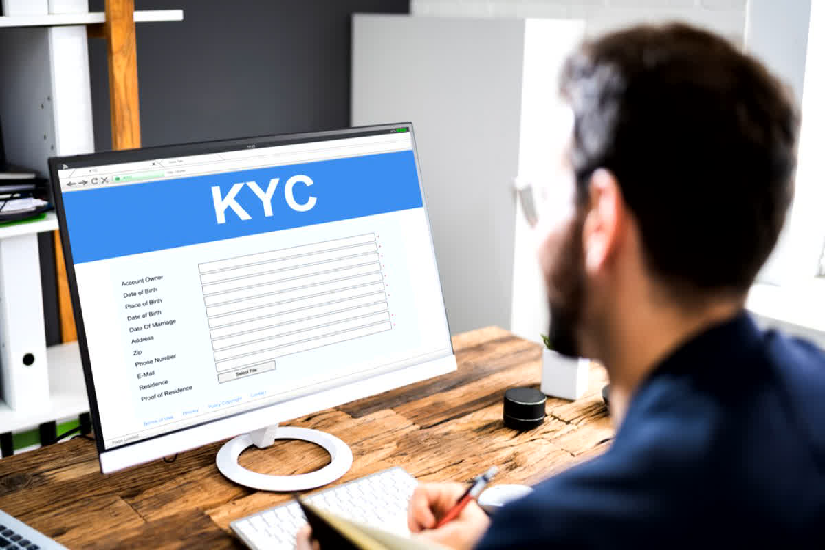 KYC Update Alert: सावधान…! KYC अपडेट के नाम से हो रही धोखाधड़ी, ठग ऐसे बना रहे शिकार
