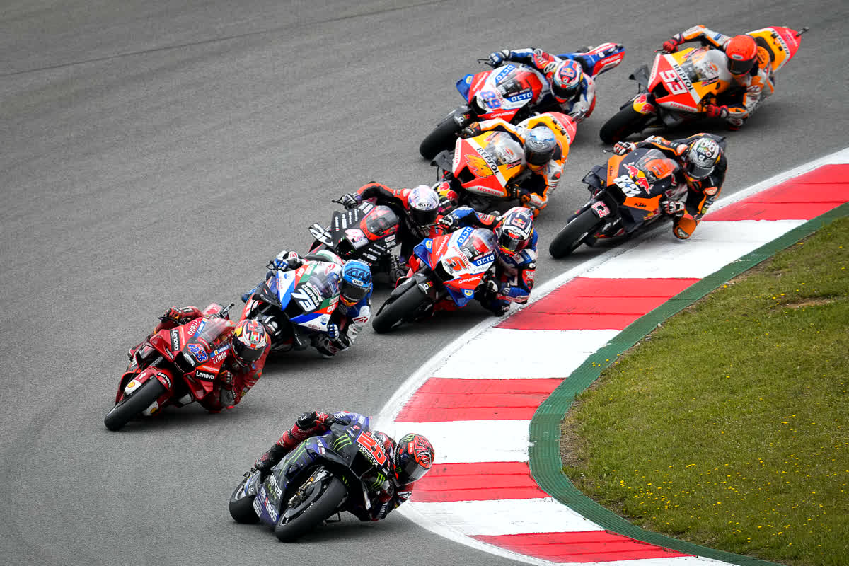 MotoGP Race 2023 : पहली बार भारत में आयोजित हो रही मोटो जीपी रेस, सुपर वीकेंड को लेकर दर्शकों में दिख रहा उत्साह
