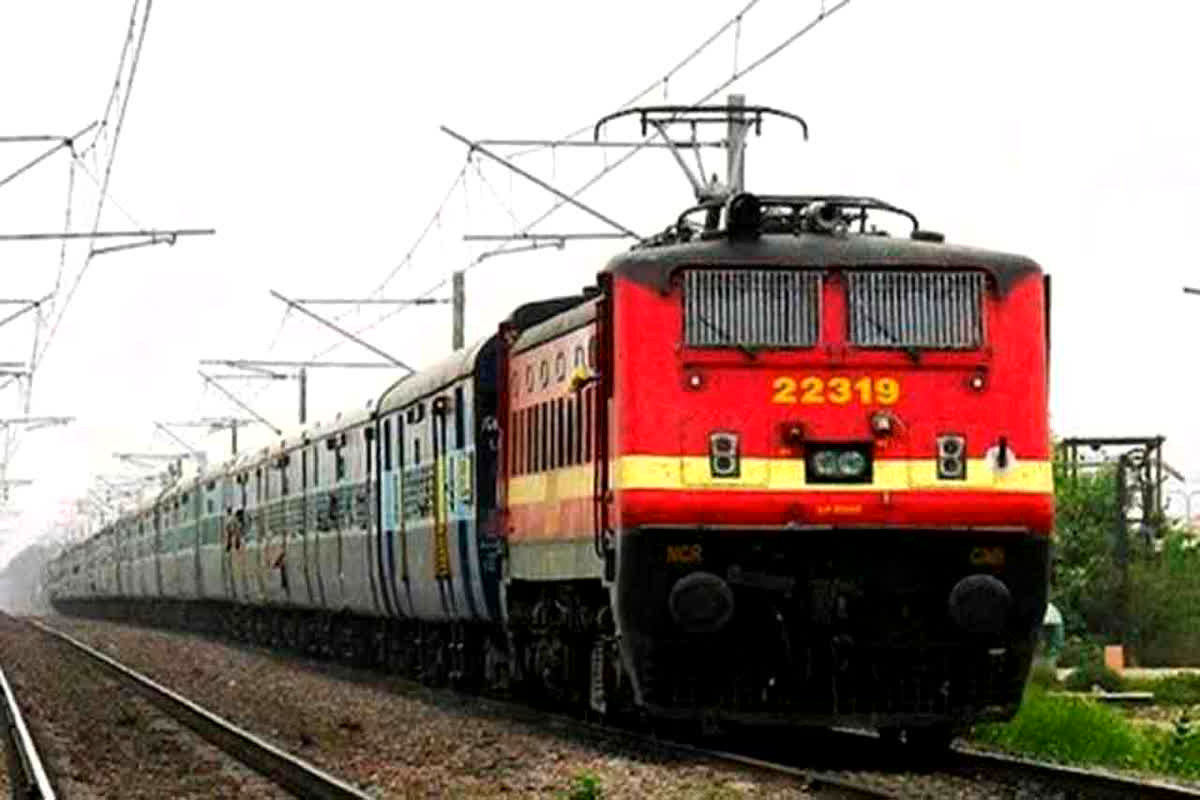 Delhi Cancelled trains today: यात्रीगण कृपया ध्यान दें: जी-20 के कारण रद्द रहेंगी इतनी ट्रेनें, यात्रा में जाने से पहले देख ले सूची