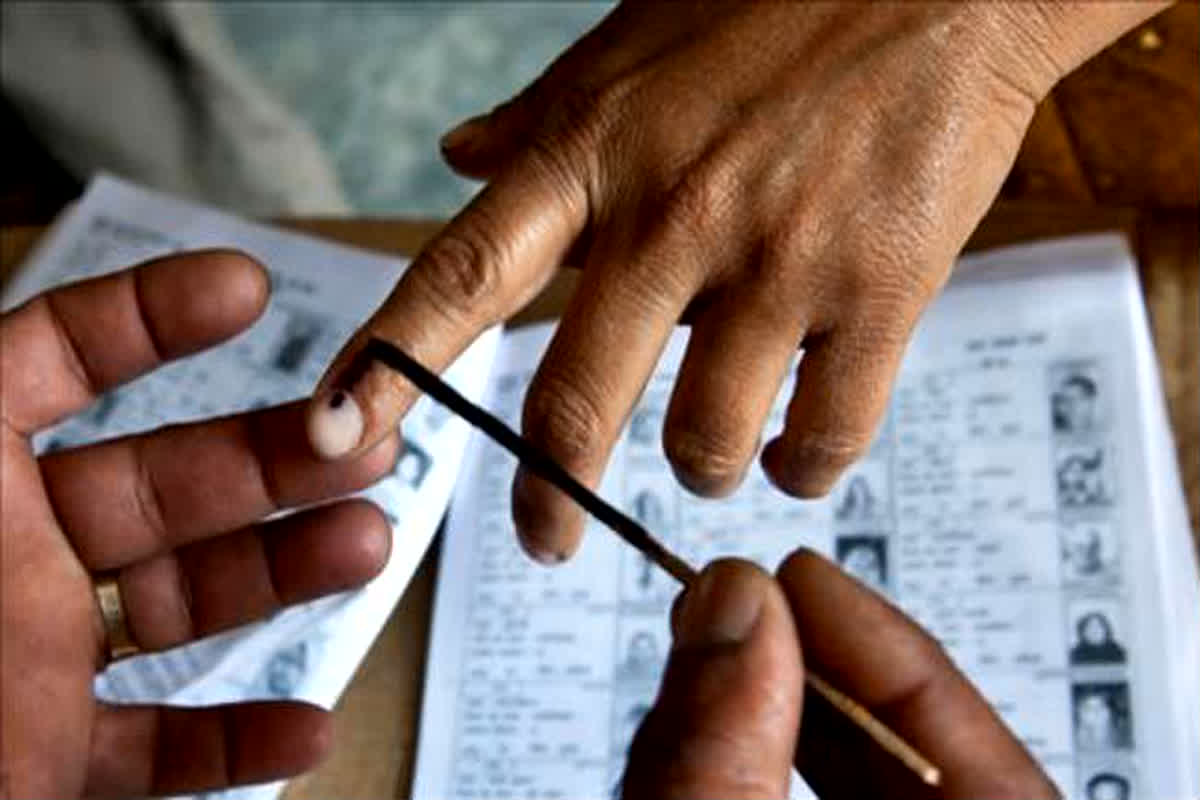 MP Assembly Election 2023: आचार सहिंता से पहले मुख्यमंत्री ने ली सभी विभागों के मुख्य सचिव और अधिकारियों की बैठक, दिए अहम निर्देश