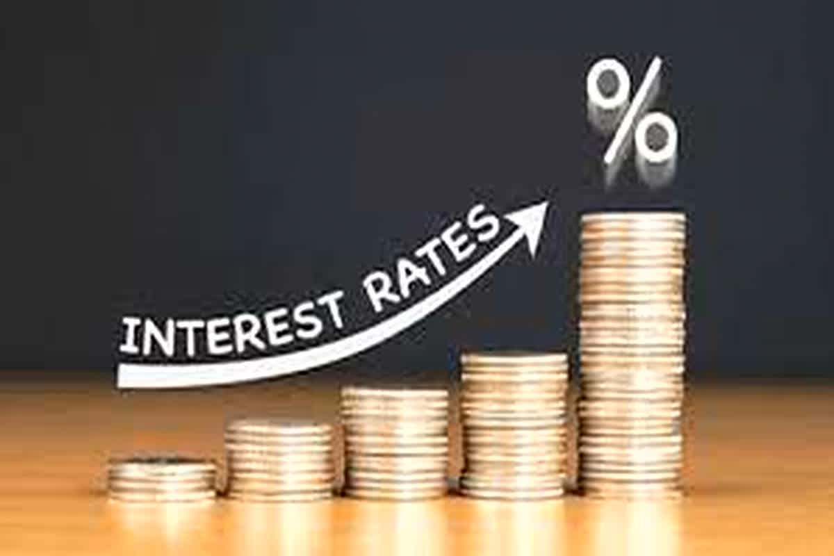 FD latest Intrest rates : तीन बैंकों ने किया FD की ब्याज दरों में बड़ा बदलाव, जानें कौन दे रहा ज्यादा रिटर्न