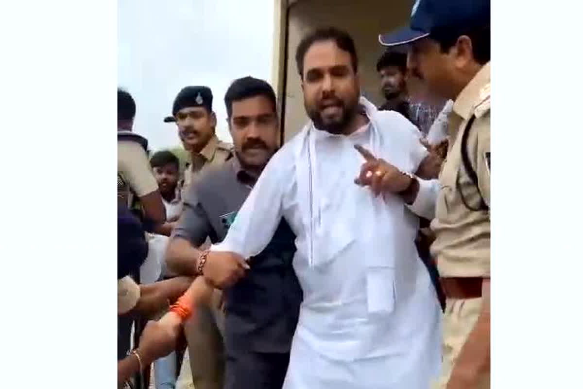 MP VidhanSabha Chunav 2023: चुनाव से पहले विधायक को किया गिरफ्तार, थाने के सामने धरने पर बैठे कार्यकर्ता, जमकर की नारेबाजी