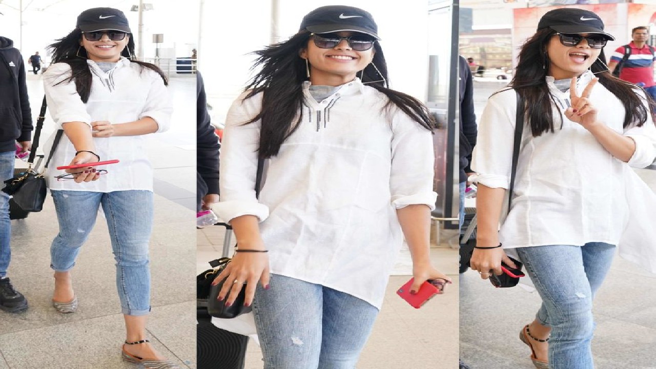 Rashmika Mandanna Hot Video: एयरपोर्ट पर स्पॉट हुईं रश्मिका मंदाना , एक्ट्रेस के स्टायलिश लुक पर फैंस ने बरसाया प्यार