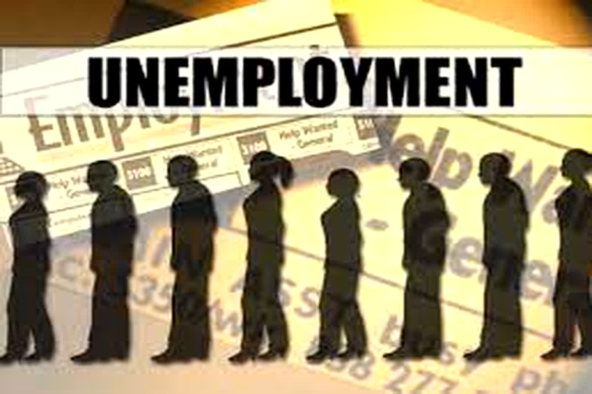 Unemployment In India: 25 वर्ष से कम उम्र के इतने फीसदी युवाओं को नहीं मिल रहा रोजगार, सामने आया हैरान कर देने वाला आंकड़ा…