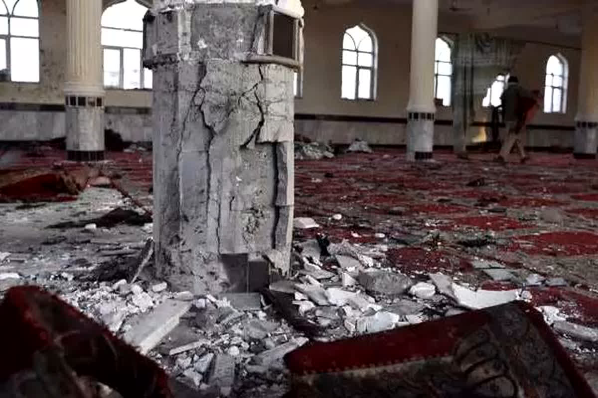 Blast In Mosque : अफगानिस्तान की मस्जिद में हुआ ब्लास्ट, 15 से ज्यादा लोगों की हुई मौत, 40 से ज्यादा लोग घायल