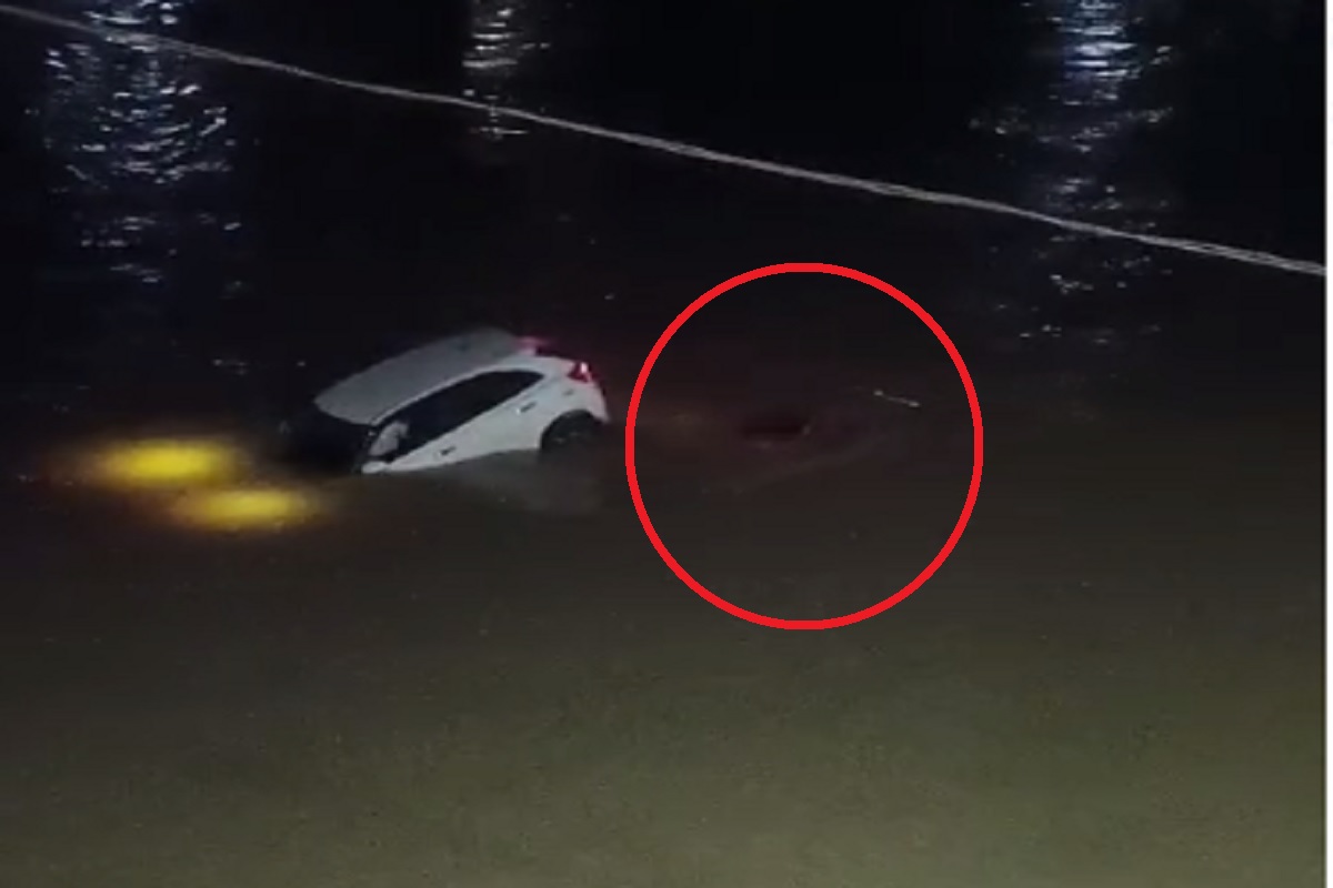 Car Floating in Kelo River: नदी में बहते कार का हैरान कर देने वाला वीडियों.. देखें महिला ने कैसे कूदकर बचाई जान