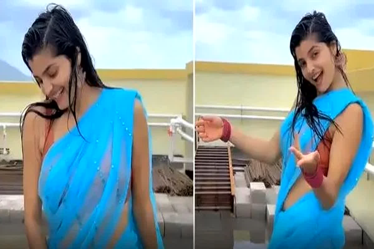 Desi Bhabhi Sexy Video: बारिश में भीगने के बाद देसी भाभी ने मचाया गदर, खुले छत पर किया ऐसा काम, डिलीट होने से पहले आप भी देखें वीडियो