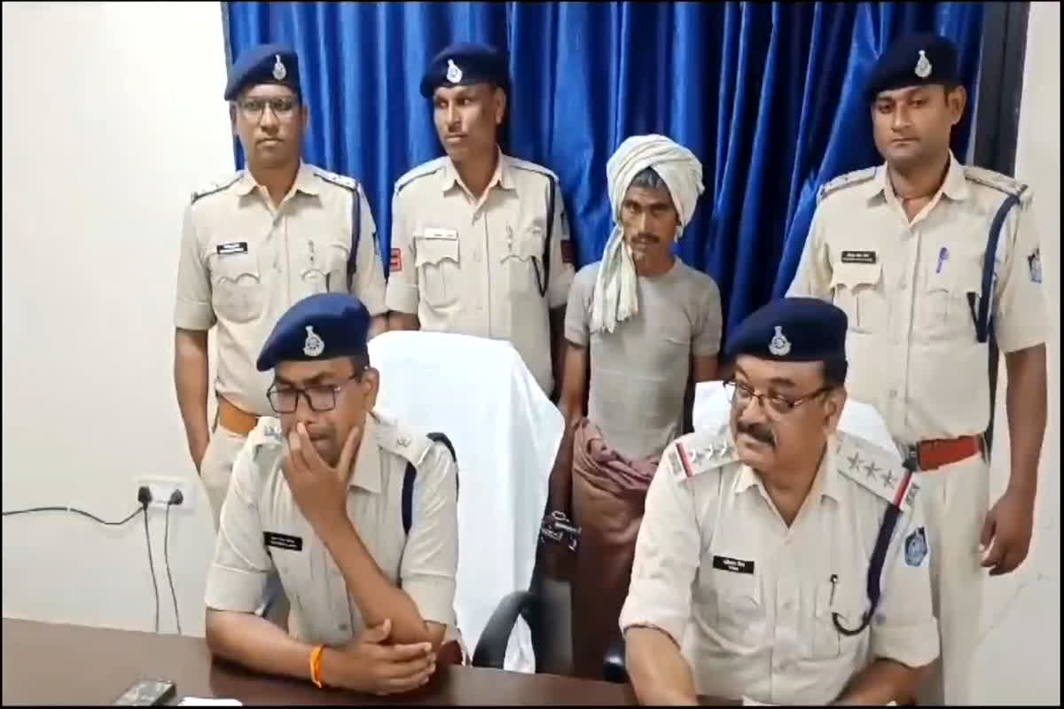 Burhanpur News: अवैध मादक पदार्थ के खिलाफ पुलिस ने की बड़ी कार्रवाई, गांजे की खेती कर रहे आरोपी को कियागिरफ्तार