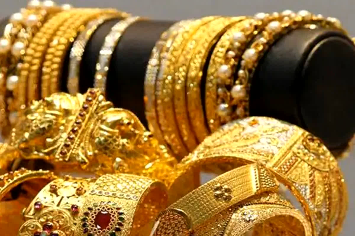 Gold price in Diwali: इस दिवाली नहीं खरीद पाएंगे सोना! भाव जानकर उड़ जाएंगे आपके होश, जानें गोल्ड का ताजा रेट…