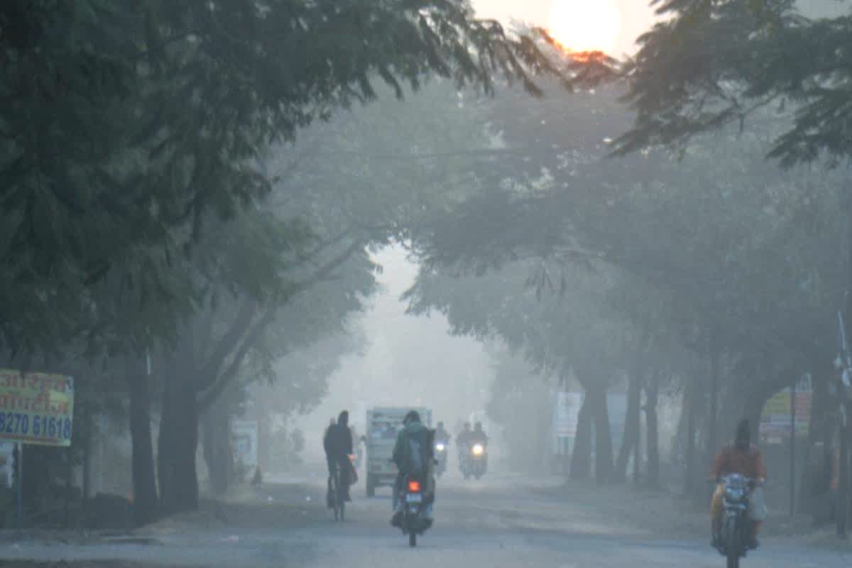 Chhattisgarh Weather update: प्रदेश में इस बार होगी कड़ाके की ठंड, कई स्थानों पर न्यूनतम तापमान सामान्य से नीचे…
