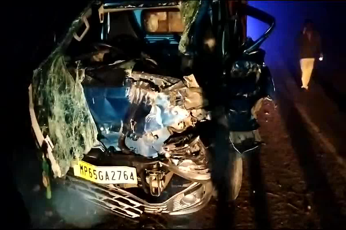 Anuppur Road Accident: कोहरे ने मचाया कोहराम, भीषण सड़क हादसे में तीन की मौत, चार लोग हुए गंभीर रूप से घायल