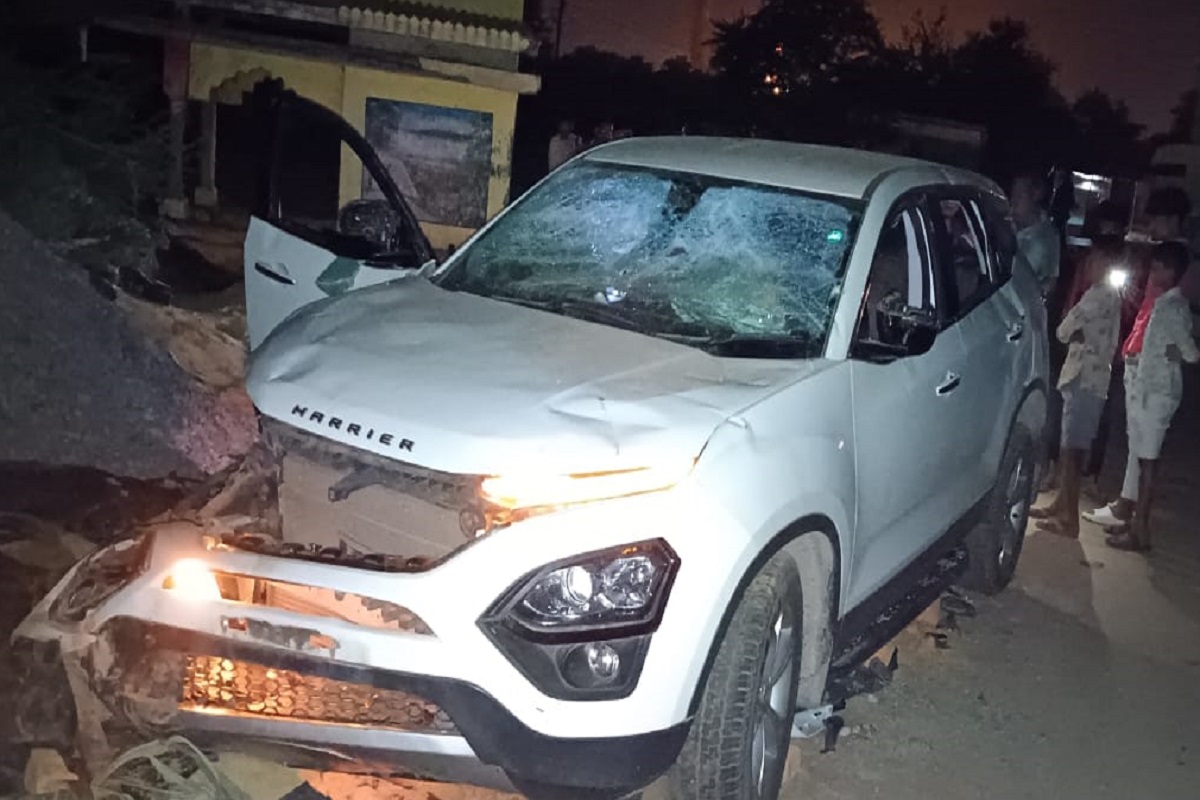 Janjgir-Champa Accident News: फसल की रखवाली कर रहे पिता-पुत्र को बेकाबू कार ने रौंदा.. दोनों की दर्दनाक मौत, परिवार में कोहराम