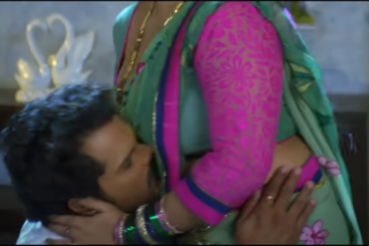 Bhojpuri Porn Hd Video - Bhojpuri Video: Khesari and Rani Chatterjee crossed limits