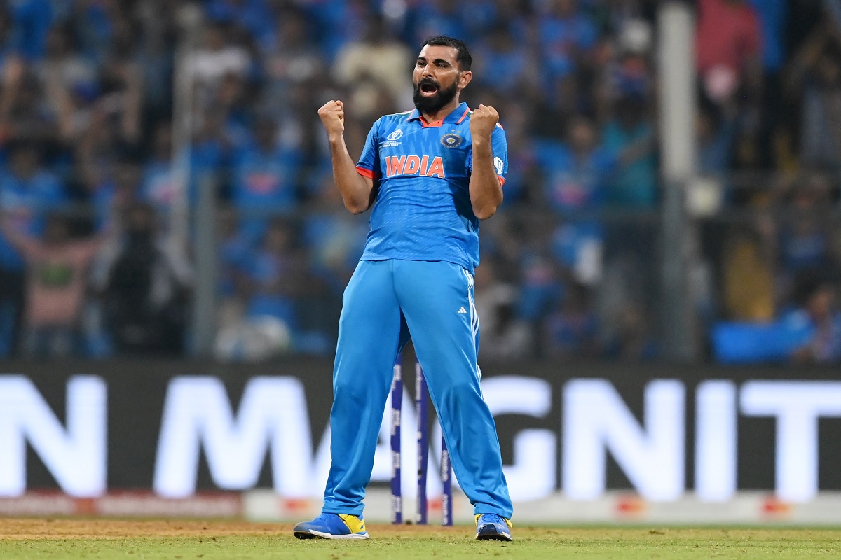 Team India in World Cup 2023 Final : 12 साल बाद फाइनल में पहुंची टीम इंडिया, शमी ने रिकॉर्ड प्रदर्शन कर झटके 7 विकेट, भारतीयों में दौड़ी खुशी की लहर
