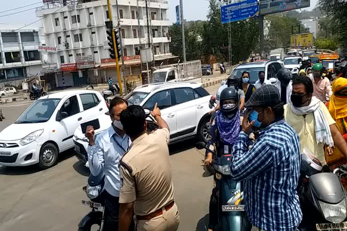 Indore News: पुलिस इन लोगों के लाइसेंस करने जा रही निरस्त, कहीं आपका नाम तो इस लिस्ट में शामिल नहीं