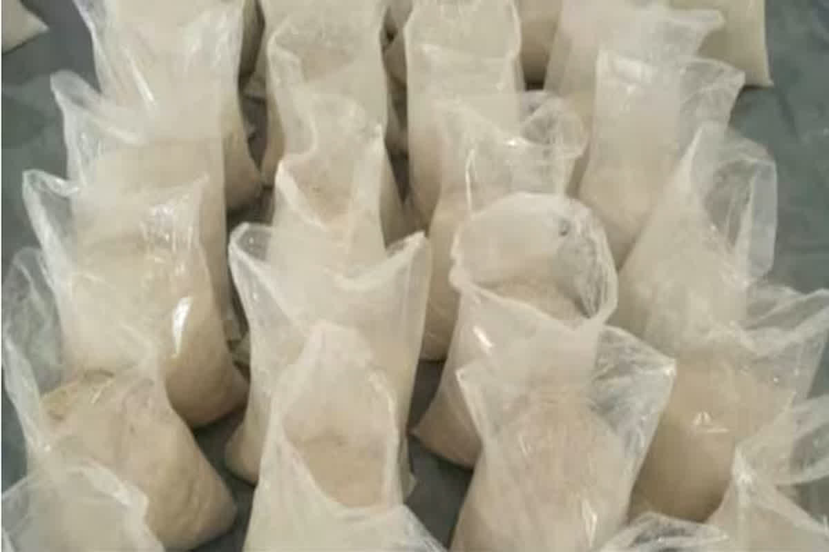 Cocaine Seized in Odisha : कस्टम विभाग ने बंदरगाह से जब्त की 22 किलो कोकीन, कीमत जानकर उड़ जाएंगे आपके होश