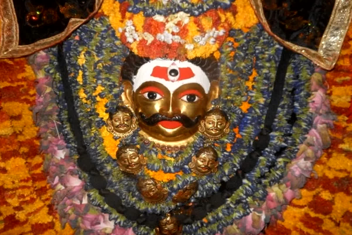 Bhairav Ashtami 2023: आज प्रीति योग में मनाई जा रही भैरव अष्टमी, यहां जानें शुभ मुहूर्त और पूजा विधि