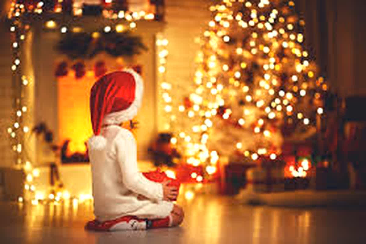 Christmas 2023: क्रिसमस की रात कर लें ये 5 काम, जीवन में मिलेंगे सारे ऐशो आराम, खुशियां हो जाएगी दोगुनी